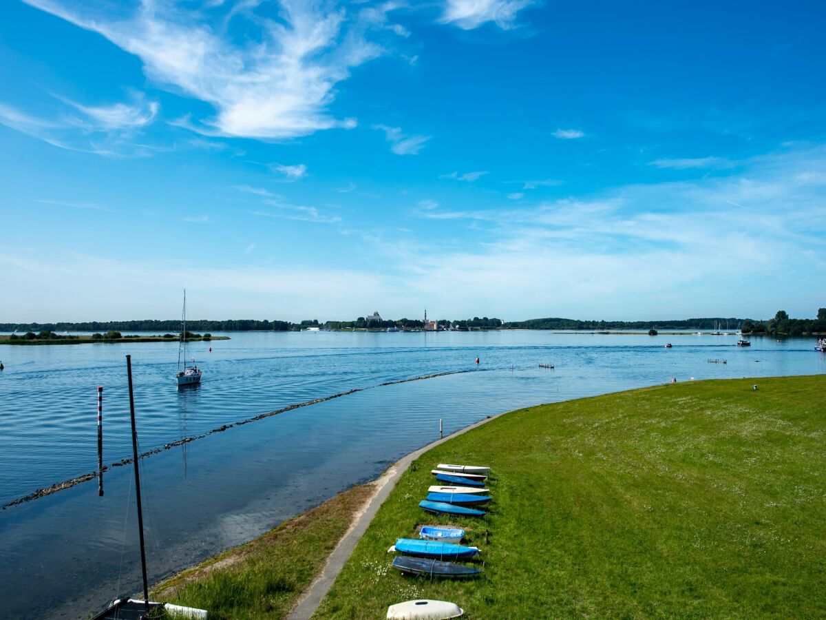 Apartment Apartment in Veere with Lake Views & Marina - Outdoor photo 4