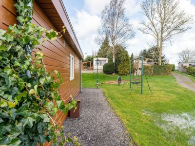 Holiday house Luxus-Chalet mit eigener Schaluppe und Hafen in Bantega Friesland - Outdoor photo 8