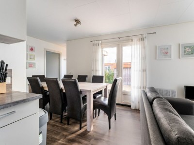 Holiday house Luxus-Chalet mit eigener Schaluppe und Hafen in Bantega Friesland - Features photo 13