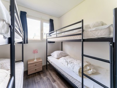 Holiday house Luxus-Chalet mit eigener Schaluppe und Hafen in Bantega Friesland - Features photo 21