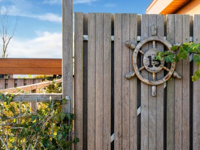 Holiday house Luxus-Chalet mit eigener Schaluppe und Hafen in Bantega Friesland - Outdoor photo 36