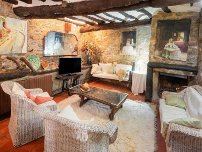 Holiday house Rustikales Ferienhaus in Tolva nahe Mont Rebei See - Features photo 5