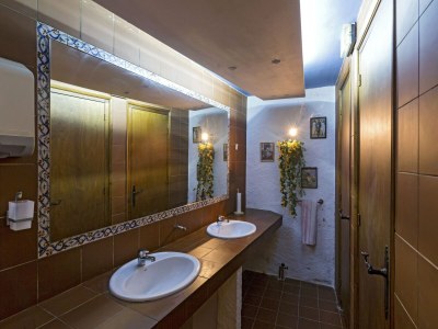 Holiday house Rustikales Ferienhaus in Tolva nahe Mont Rebei See - Features photo 26