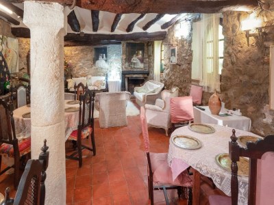 Holiday house Rustikales Ferienhaus in Tolva nahe Mont Rebei See - Outdoor photo 33