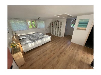 Holiday house House next to the beach with heated pool - Features photo 12