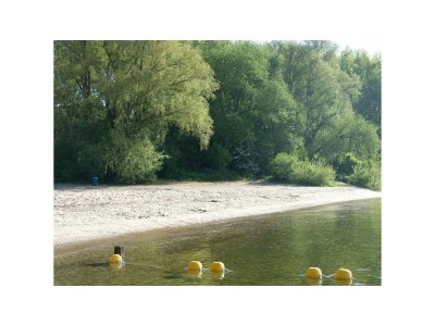 Holiday house House next to the beach with heated pool - Environment photo 18