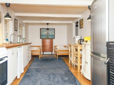 Holiday house Ferienhaus am See mit Wald - Outdoor photo 4