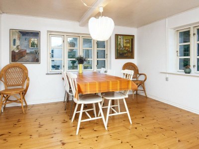 Holiday house Ferienhaus am See mit Wald - Outdoor photo 5