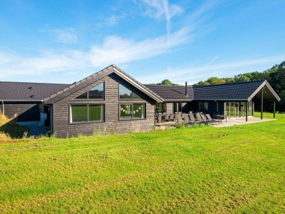 Holiday house Luxus-Ruckzug in Mommark -- By Traum Ferienwohnungen - Outdoor photo 3