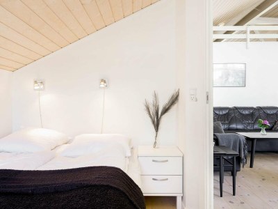 Holiday house 8 person holiday home in Nexø-By Traum - Outdoor photo 11