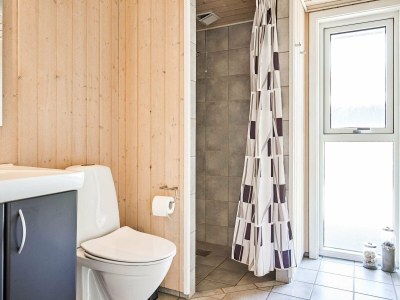 Holiday house 8 person holiday home in Nexø-By Traum - Outdoor photo 13