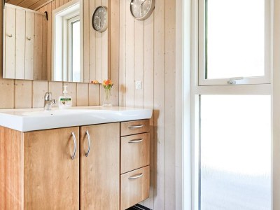 Holiday house 8 person holiday home in Nexø-By Traum - Outdoor photo 15