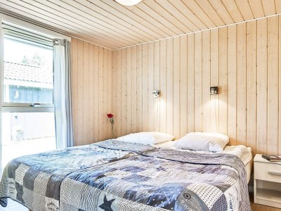 Holiday house 8 person holiday home in Nexø-By Traum - Outdoor photo 18