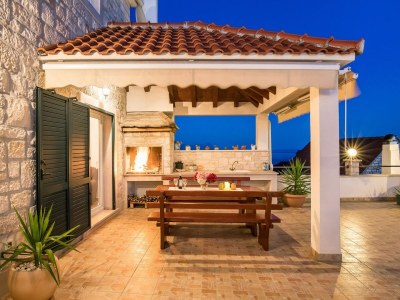 Villa Marivilla in Selca with heated pool - Outdoor photo 9