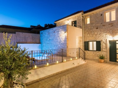 Villa Marivilla in Selca with heated pool - Outdoor photo 15