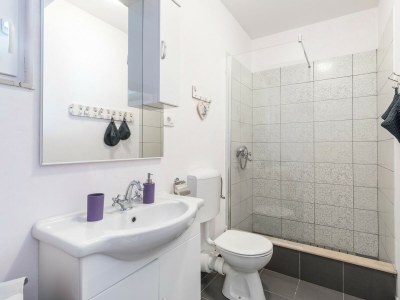 Villa Marivilla in Selca with heated pool - Features photo 22