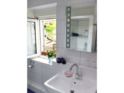 Apartment Ferienhaus, Dusche und Bad, WC, 2 Schlafräume - Outdoor photo 12