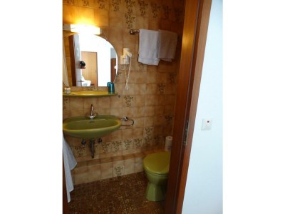 Holiday room Doppelzimmer (Zimmer Nr.:2) zur Alleinbenutzung - Features photo 17