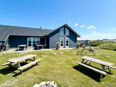 Holiday house 18 person holiday home in Harboøre - Outdoor photo 9