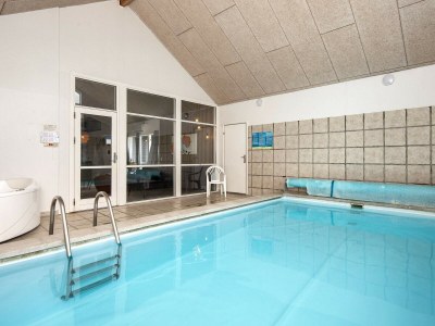 Holiday house 18 person holiday home in Harboøre - Outdoor photo 17