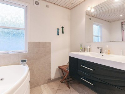 Holiday house Ruhiger Ruckzugsort im Hou Oasis-By Traum - Outdoor photo 10