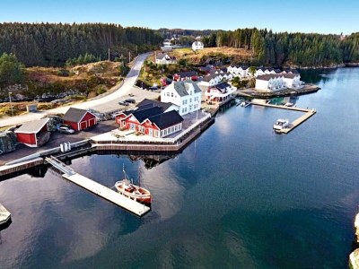 Holiday house 6 Personen Ferienhaus in Austrheim - Outdoor photo 12