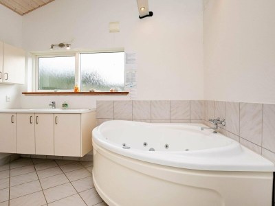 Holiday house Luxury Retreat in Gronhoj-By Traum - Outdoor photo 22