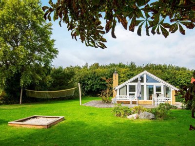 Holiday house Strandhaus mit Sauna-By Traum - Outdoor photo 3