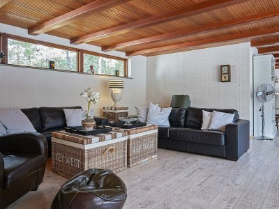 Holiday house 6 Personen Ferienhaus in Nexø - Outdoor photo 9