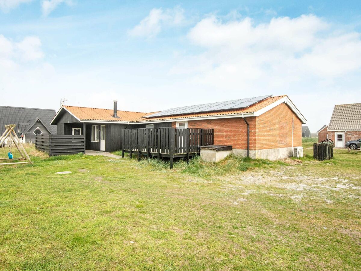 Holiday house 8 person holiday home in Harboøre-By Traum