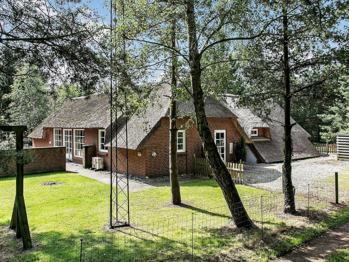 Holiday house Luxurioses Strandhaus Marielyst -- By Traum Ferienwohnungen - Outdoor photo 4