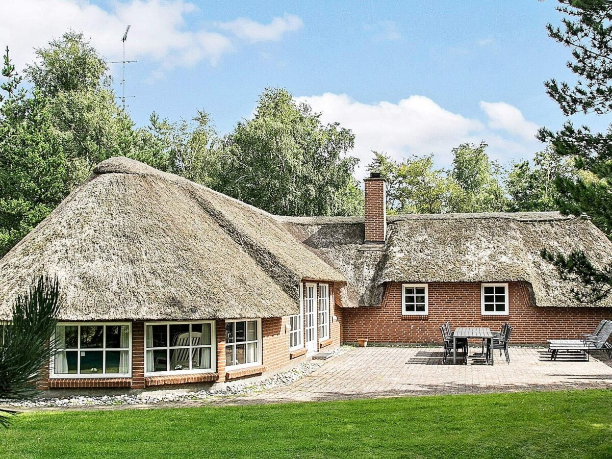 Holiday house Luxurioses Strandhaus Marielyst -- By Traum Ferienwohnungen - Outdoor photo 5