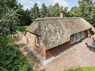 Holiday house Luxurioses Strandhaus Marielyst -- By Traum Ferienwohnungen - Outdoor photo 10