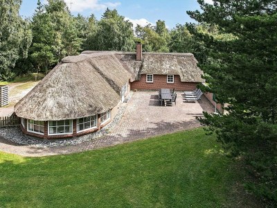 Holiday house Luxurioses Strandhaus Marielyst -- By Traum Ferienwohnungen - Outdoor photo 11