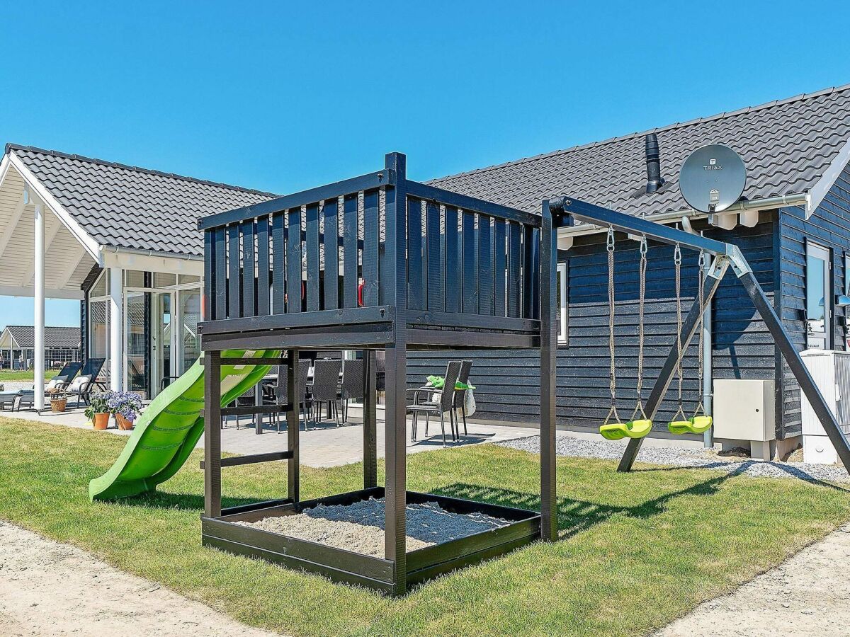 Holiday house 10 person holiday home in Hasselberg - Outdoor photo 5