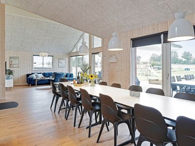 Holiday house Luxurioses Refugium mit Pool -- By Traum Ferienwohnungen - Outdoor photo 8