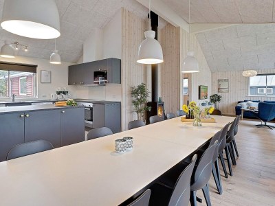 Holiday house Luxurioses Refugium mit Pool -- By Traum Ferienwohnungen - Outdoor photo 16