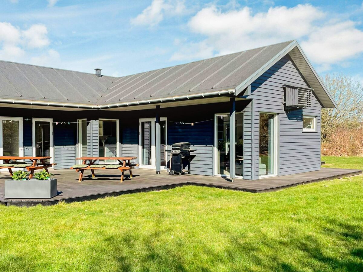 Holiday house 10 person holiday home in Glesborg-By Traum - Outdoor photo 2