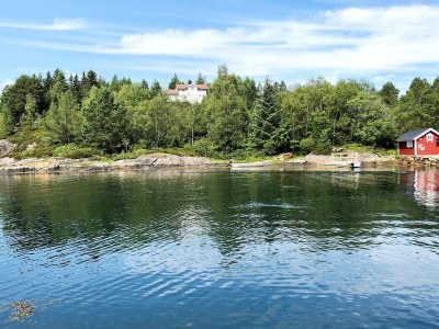 Holiday house 5 person holiday home in GURSKØY - Outdoor photo 6