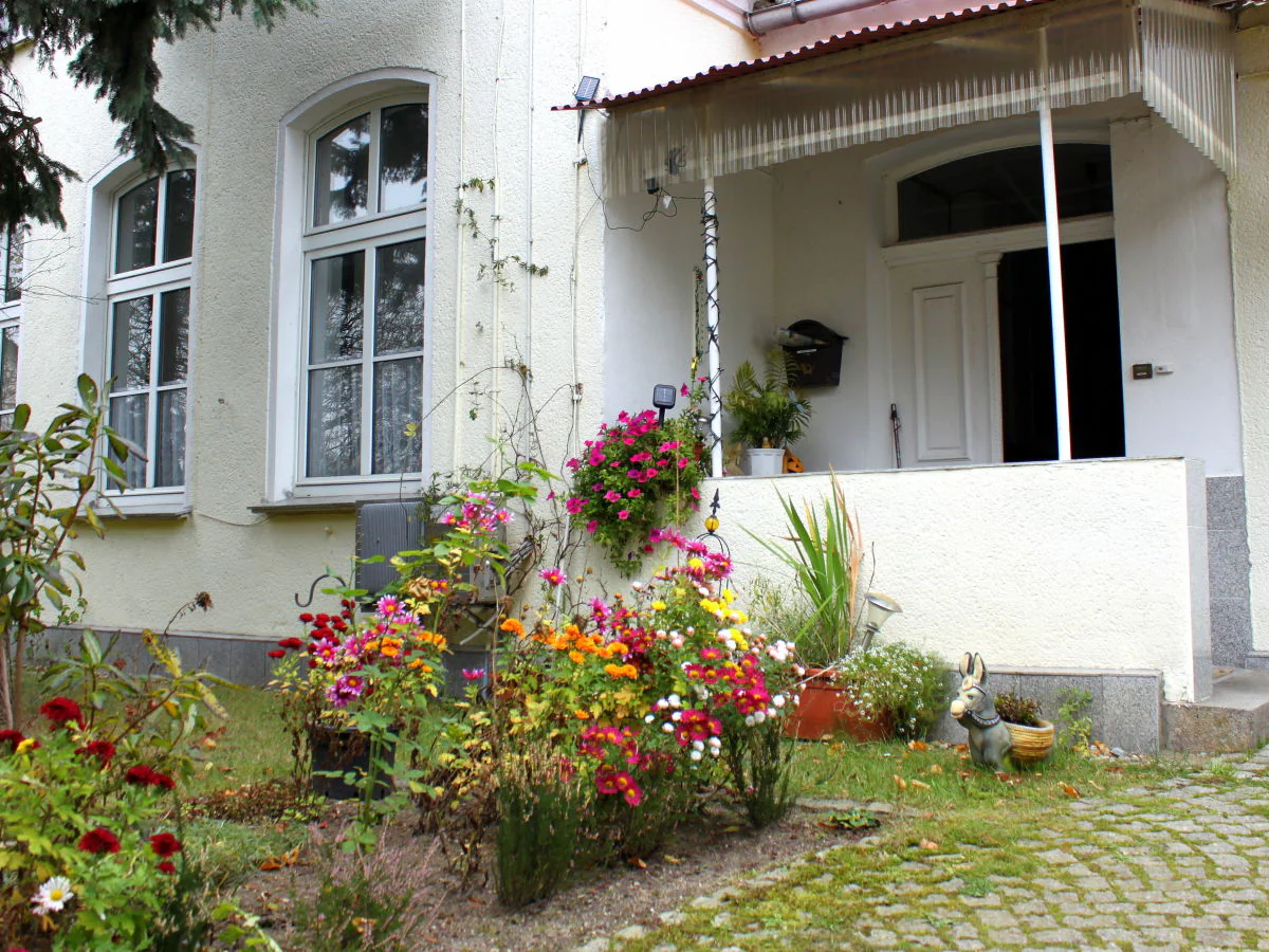 Holiday apartment "Zur Alten Schule" Neuburxdorf - Outdoor photo 2