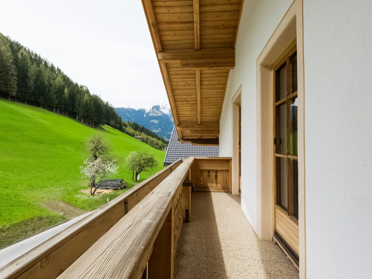 Apartment Apartment in Hainzenberg near Ski Lift - Outdoor photo 5