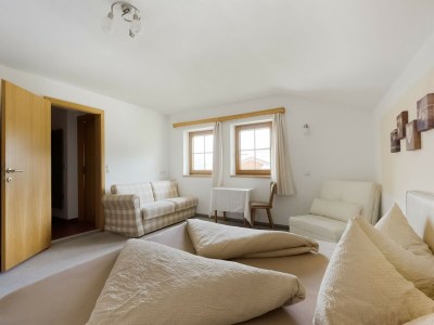 Apartment Apartment in Hainzenberg near Ski Lift - Features photo 10