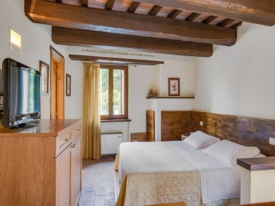 Holiday house Apartment in Umbria with Pool & Nature Views - Features photo 24