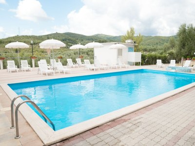 Apartment Amazing apartment in Vieste - Outdoor photo 3