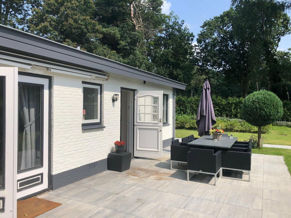 Chalet Holiday Home in Harderwijk near Veluwemeer - Outdoor photo 5