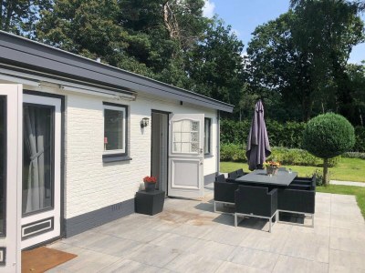 Chalet Holiday Home in Harderwijk near Veluwemeer - Outdoor photo 5