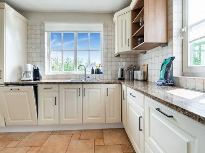 Villa Exclusive villa in Zeewolde with a terrace - Features photo 25