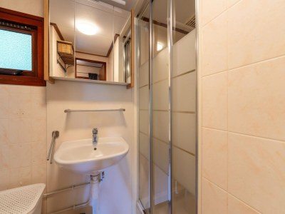 Chalet Chalet in Stegeren near Forest and Pond - Features photo 24