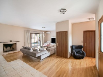 Villa Luxuriöse Villa mit Pool in Anavissos - Features photo 16