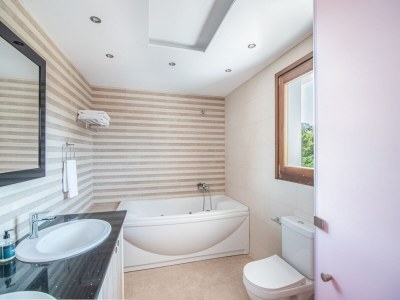 Villa Luxuriöse Villa mit Pool in Anavissos - Features photo 28